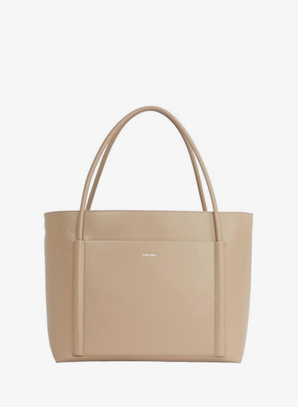 CALVIN KLEIN Elegant Large Shopper for the Discerning Woman - Image 1