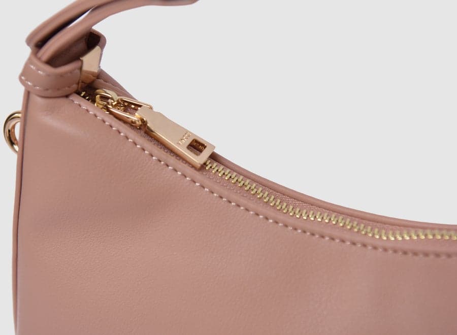 Vincci 2401: Elegance in Pink - Exclusive Shoulder Bag - Image 1