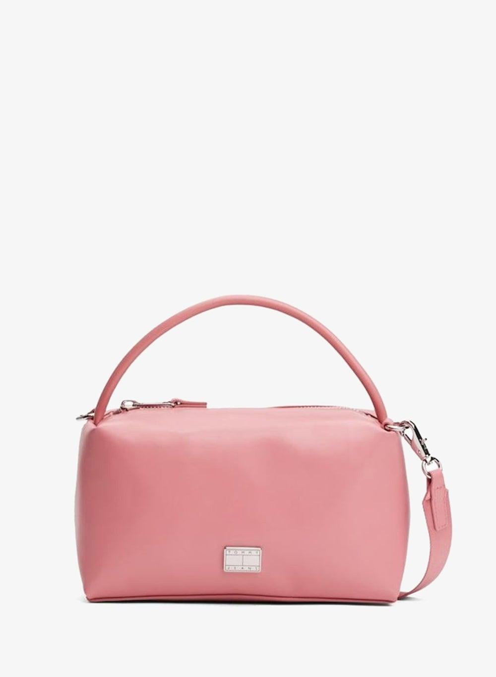 TOMMY JEANS Elegant Logo-Emblazoned Women's Shoulder Bag - Image 1