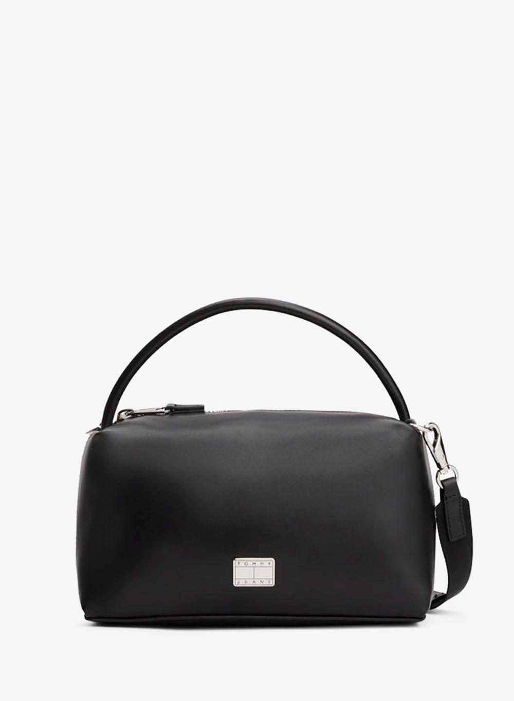 TOMMY JEANS Elegant Logo Shoulder Bag for Chic Women - Image 1