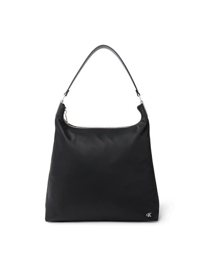 Calvin Klein Jeans Chic Shoulder Bag with Signature Logo - Image 1