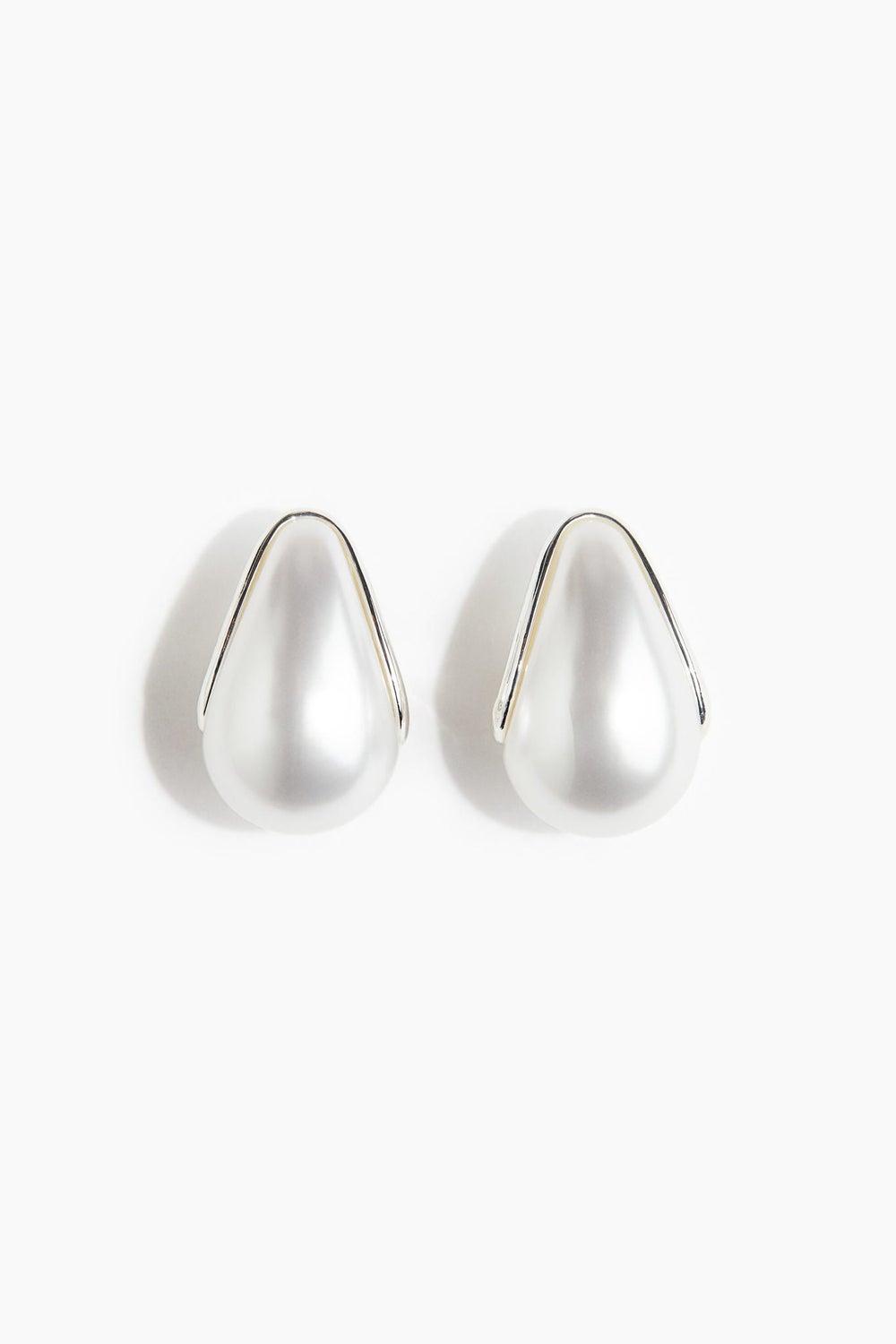 H&M Chunky Dome Earrings: Elegant Versatility - Image 1