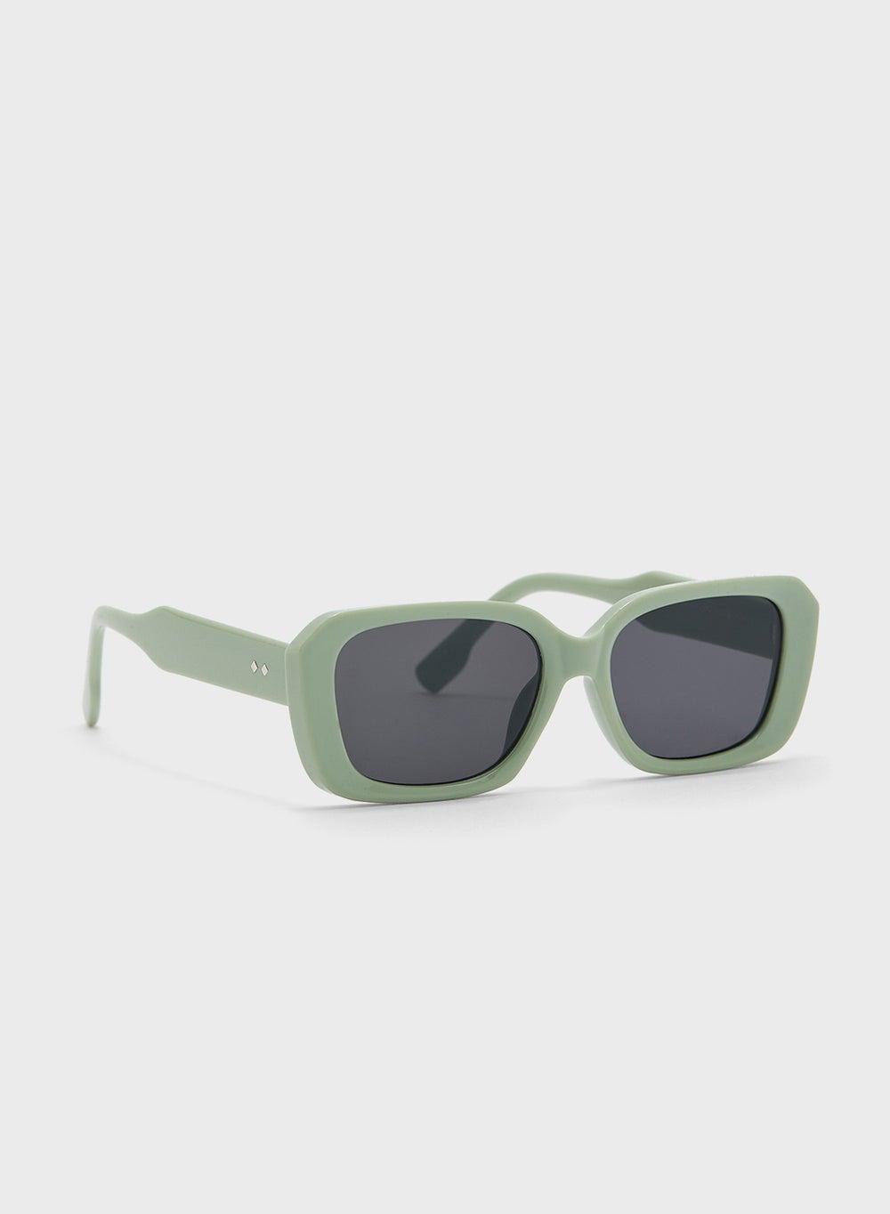 Chic Ginger Square Lens Sunglasses for Women - Image 1