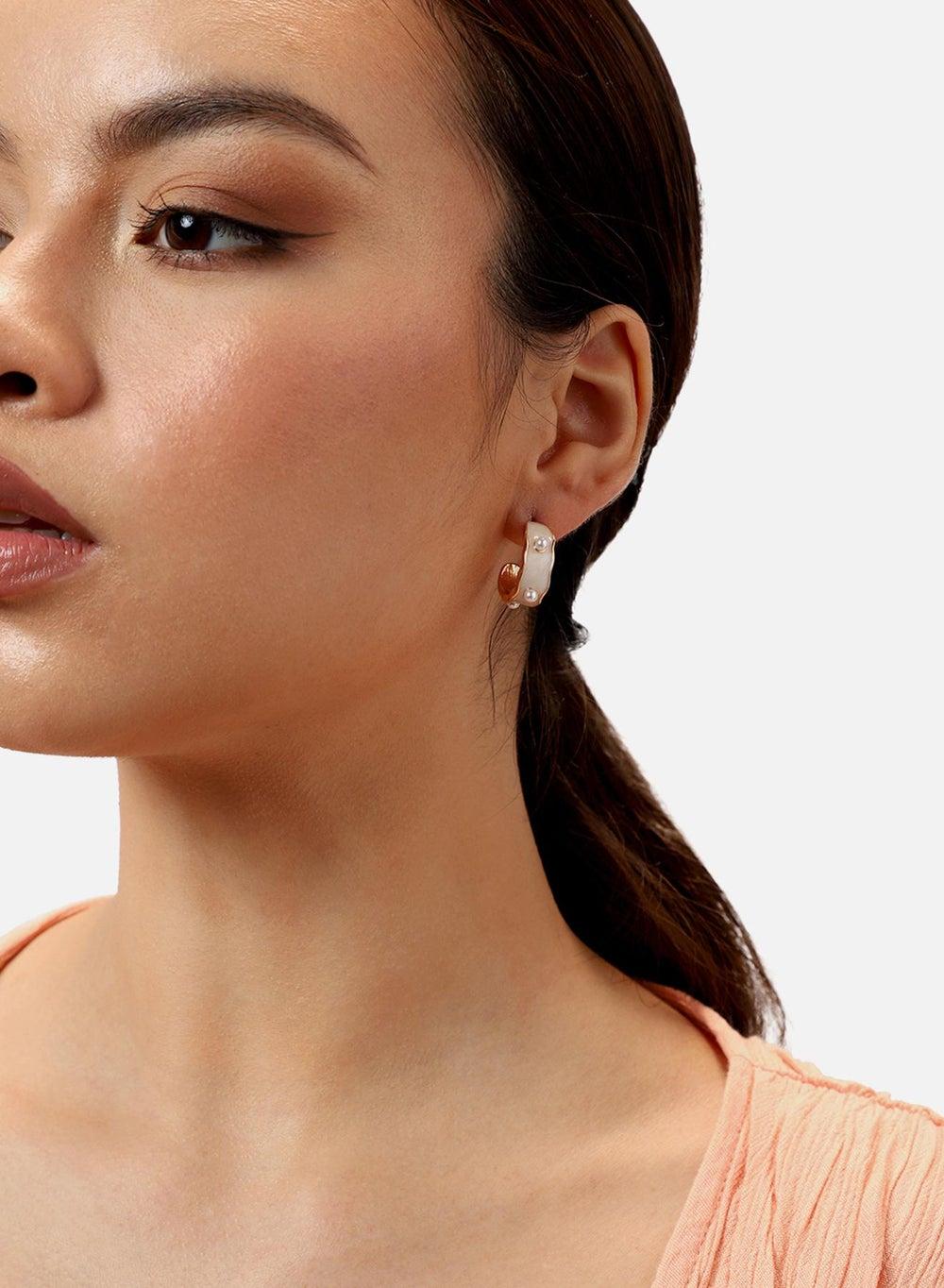 SOHI Glam Hoop Earrings - Timeless Elegance for Every Occasion - Image 1