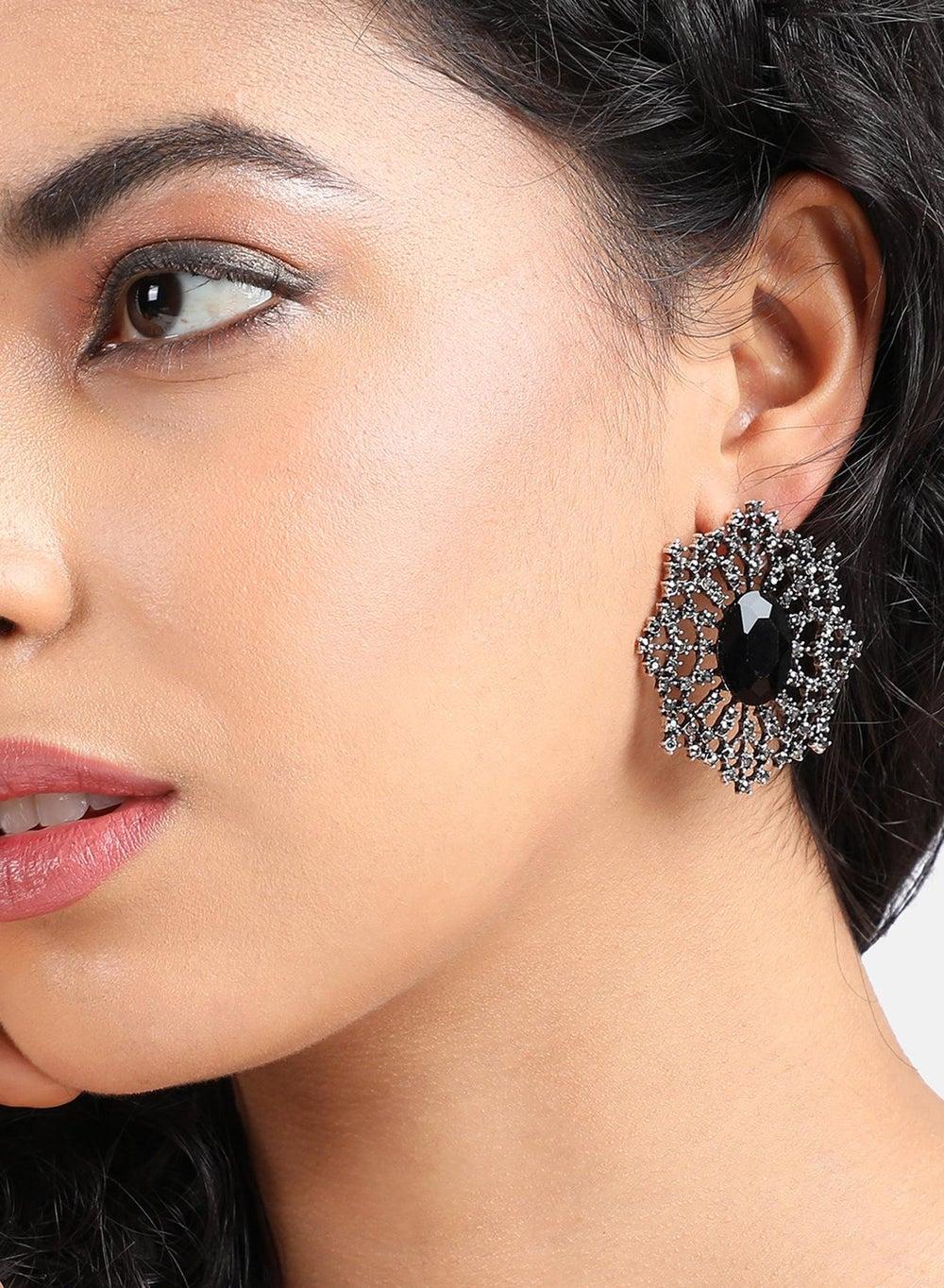 SOHI Crystal Snowflake Stud Earrings - Elegant & Timeless - Image 1