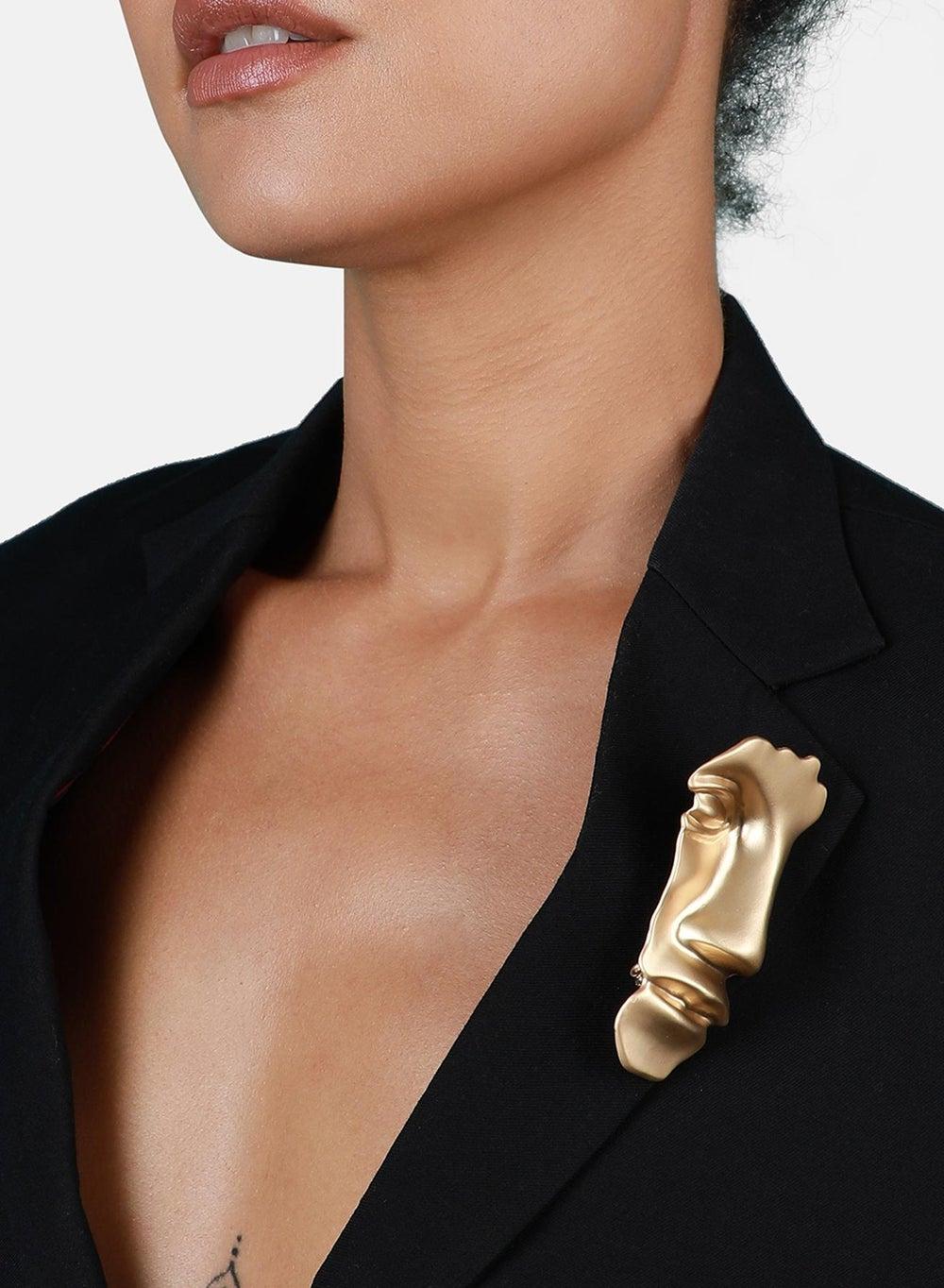SOHI Elegance Crystal Floral Brooch for Women - Image 1