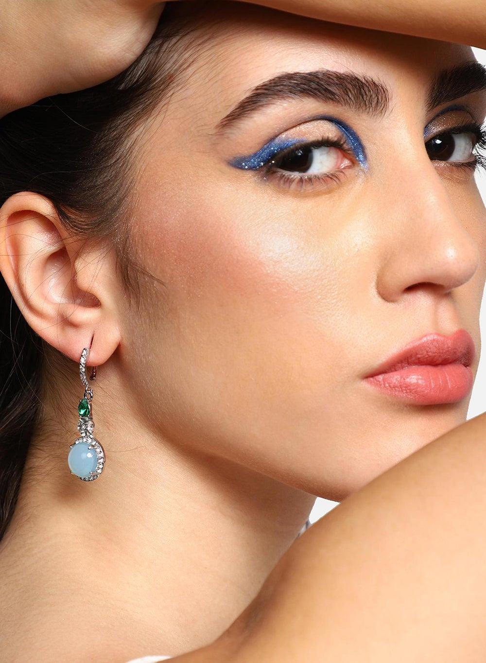 SOHI Party Drop Earrings: A Touch of Glimmer - Image 1