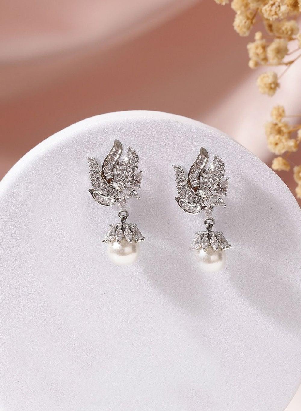 Priyaasi Floral Elegance Drop Earrings: Contemporary Chic - Image 1