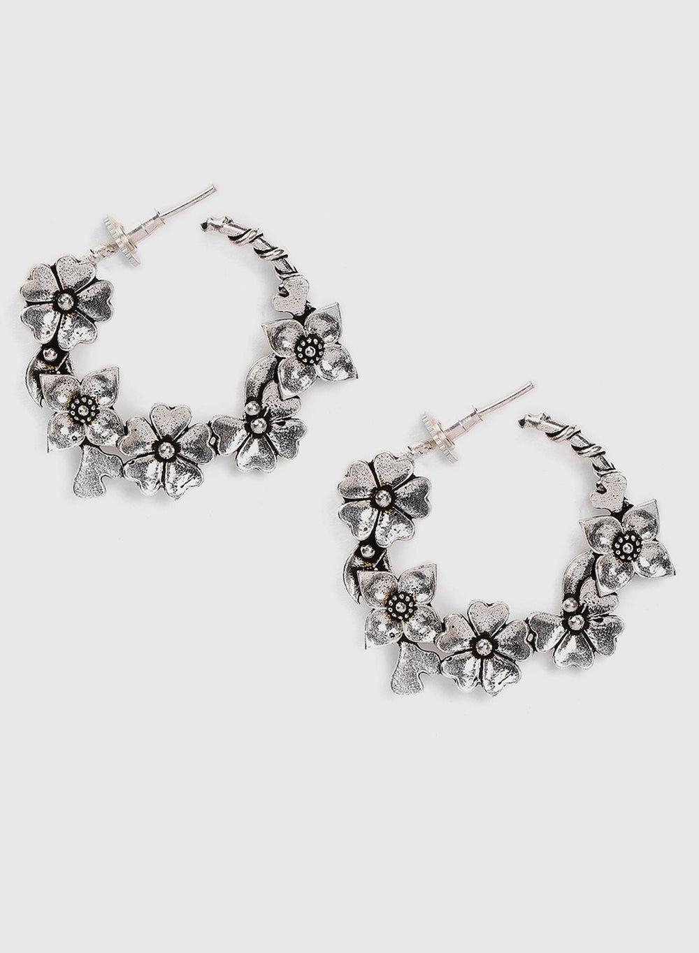 SOHI Elegant Circular Hoop Earrings for Women - Image 1