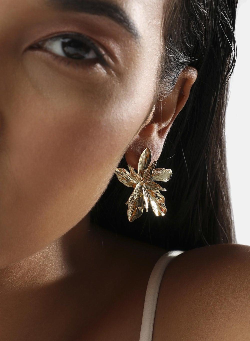 SOHI Metallic Flora Drop Earrings - Timeless Elegance - Image 1