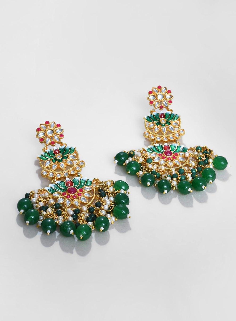 SOHI Green Elegance: Contemporary Drop Earrings - Image 1