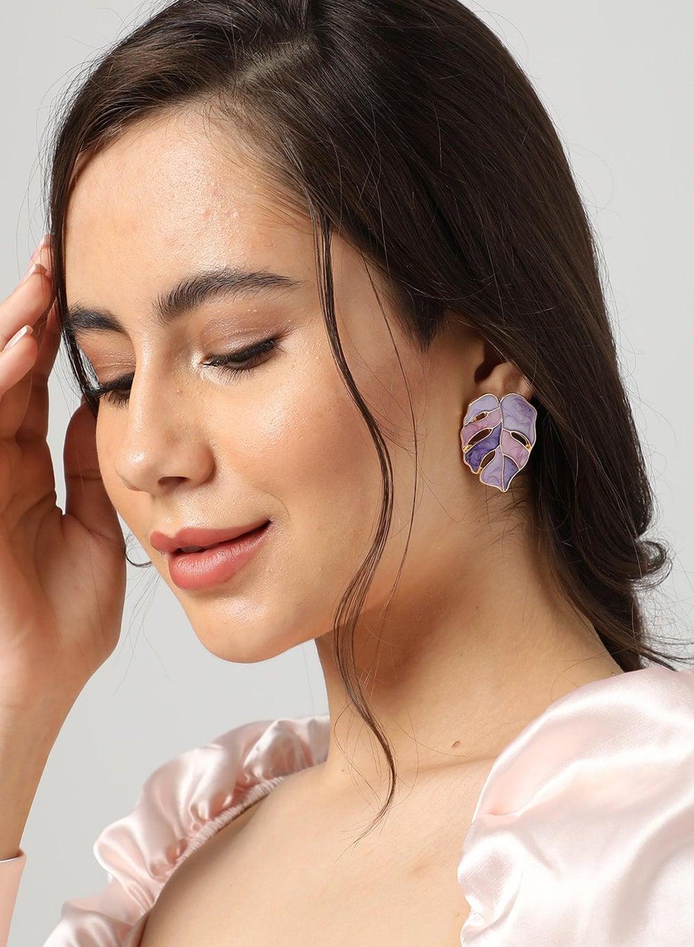 SOHI Casual Chic Stud Earrings for Elegant Everydays - Image 1
