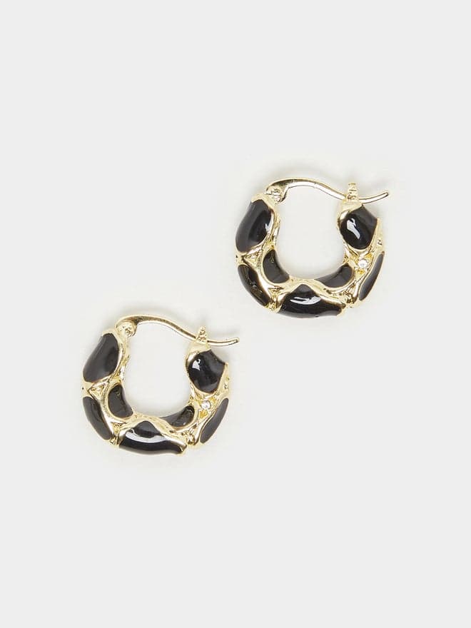 Elegant Styli Hoop Earrings – Timeless Charm for Women - Image 1
