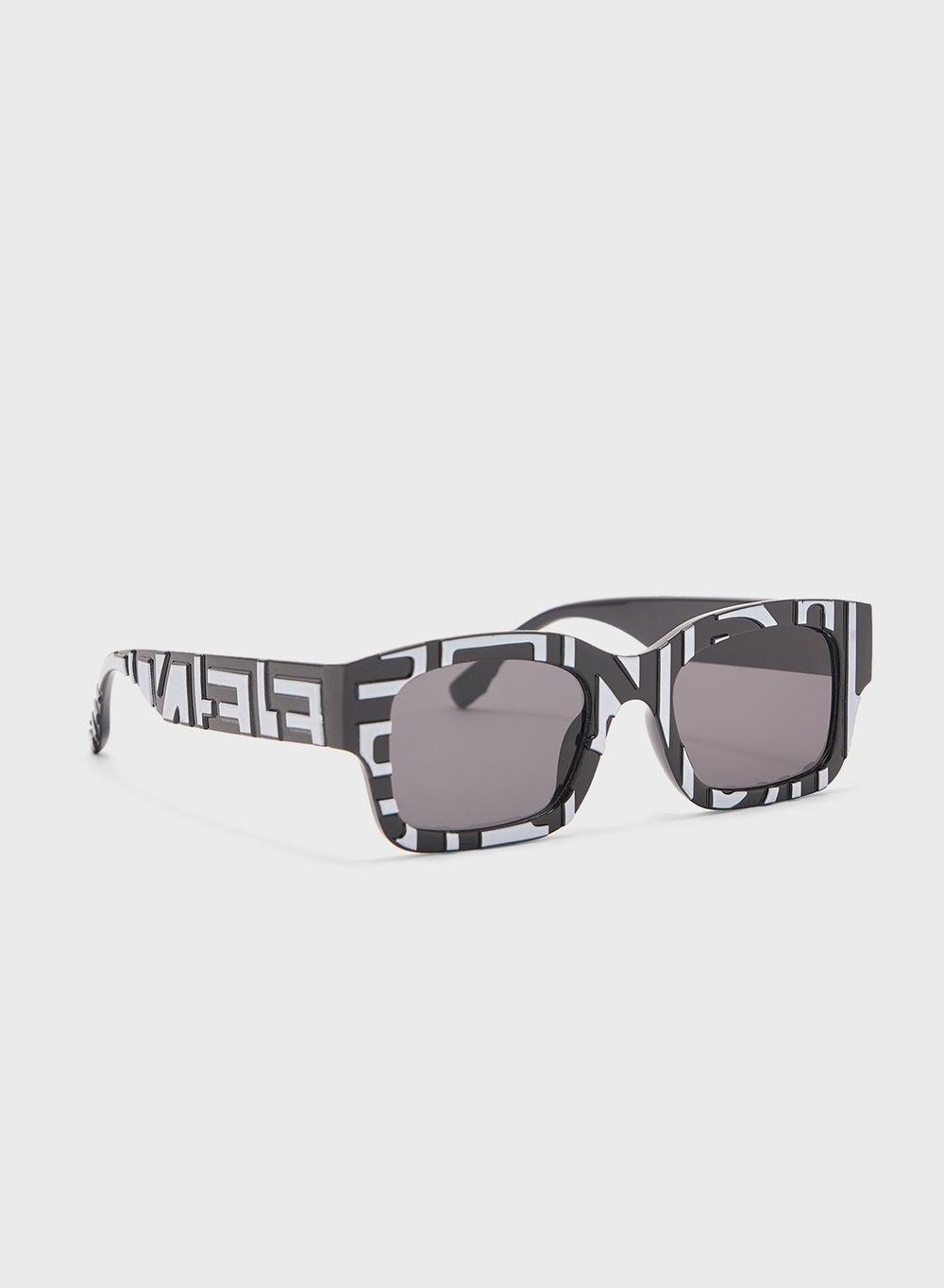 Ginger Stripe Wayfarer Sunglasses - Chic Elegance for Women - Image 1