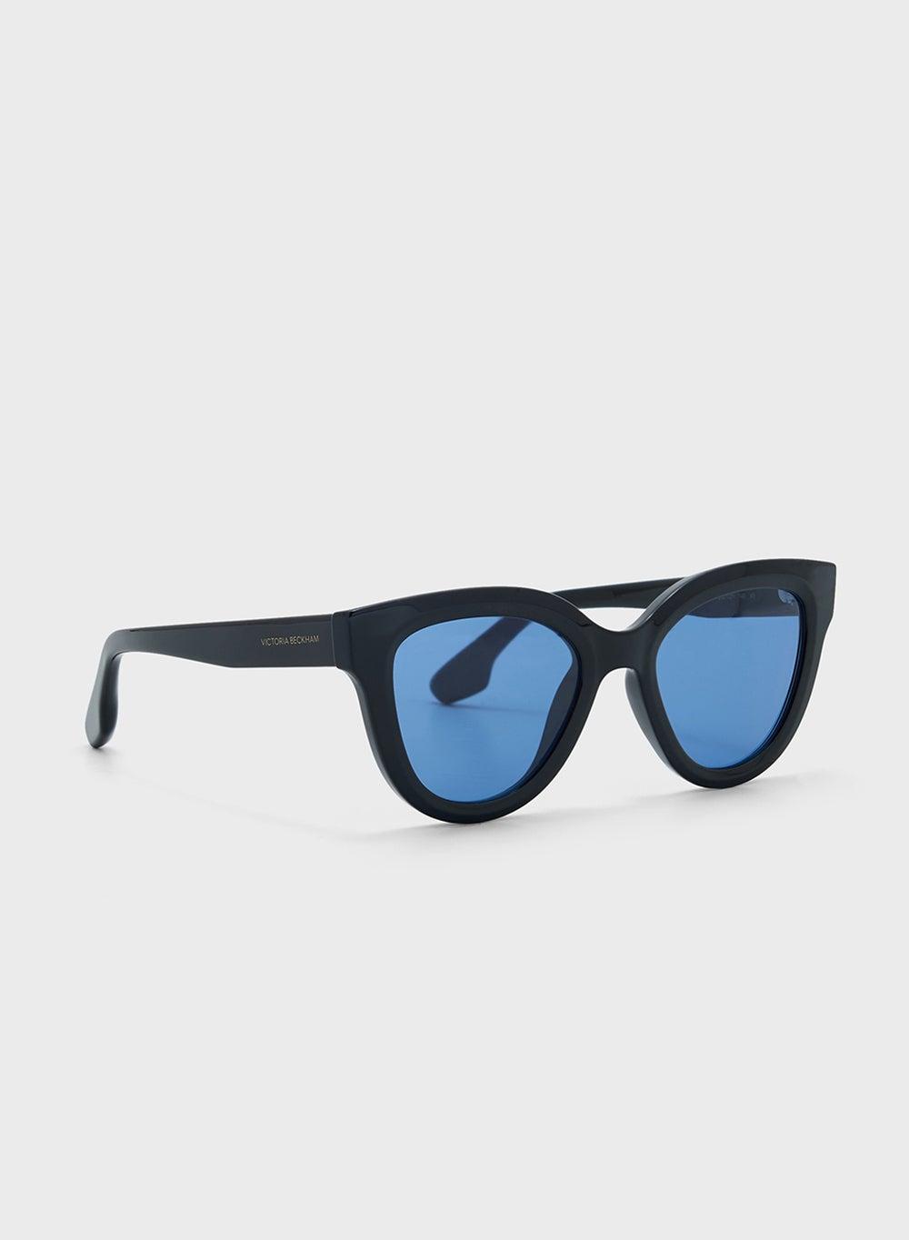 Victoria Beckham Tea Cup Sunglasses - Elegance Meets Comfort - Image 1