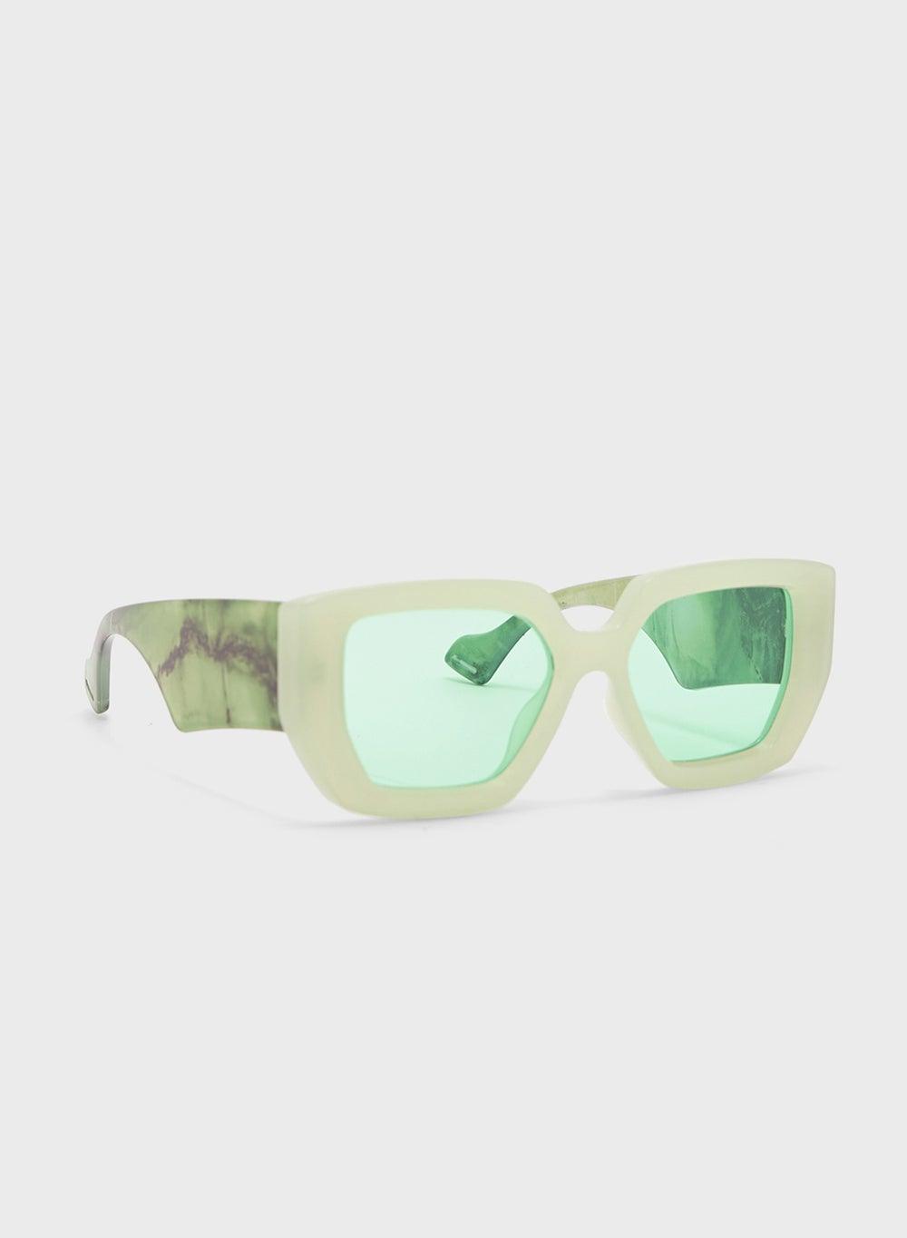 Ginger Angular Sunglasses: Chic Elegance for Every Woman - Image 1