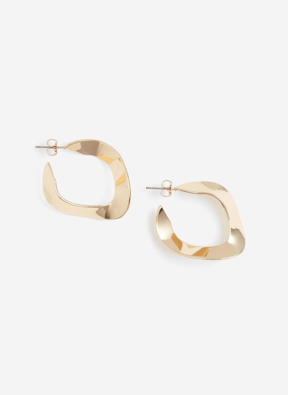 H&M Wavy Hoop Earrings: Elegance with a Modern Twist - Image 1