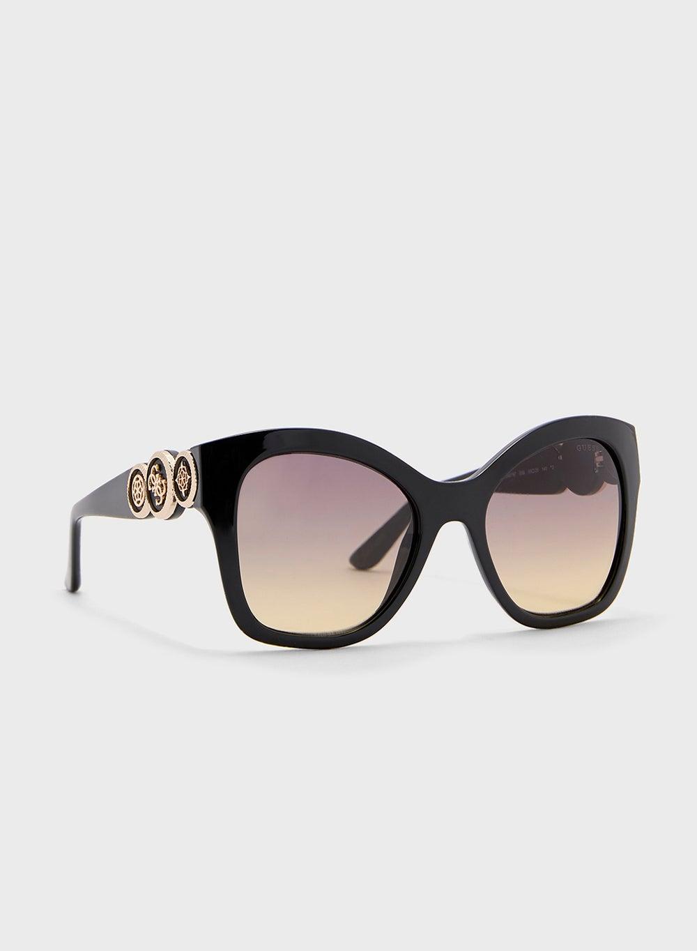 GUESS Chic Oversized Sunglasses for Women - Image 1