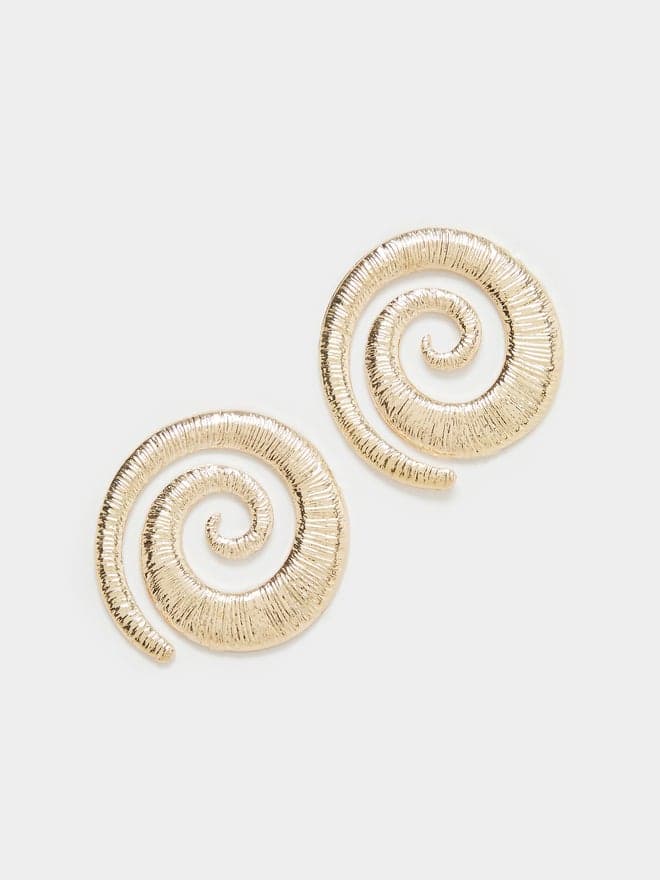 Elegant Oversized Shell Dangle Earrings by Styli - Image 1