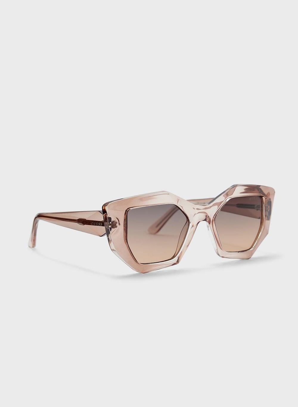 GUESS Chic Oversized Sunglasses for Stylish Women - Image 1
