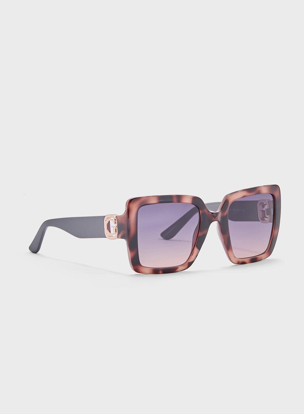 GUESS UV-Protected Chic Oversized Sunglasses - Image 1