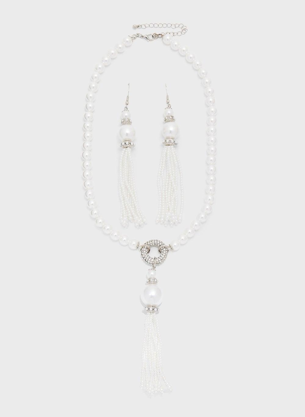Khizana Long Tassel Pendant Pearl Set with Green Crystal - Image 1