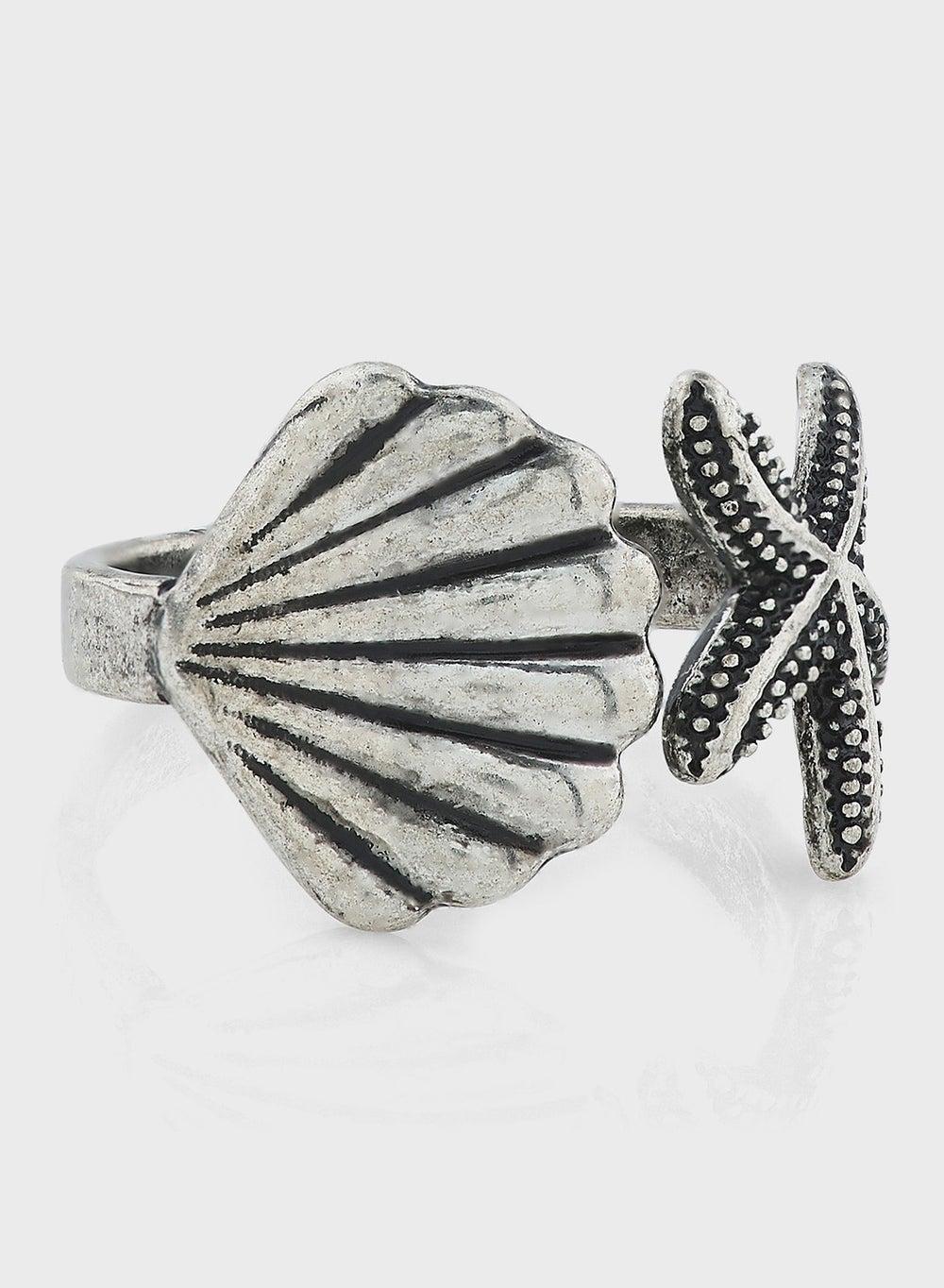 Ginger Star Elegance: Fish Shell Ring for Women - Image 1
