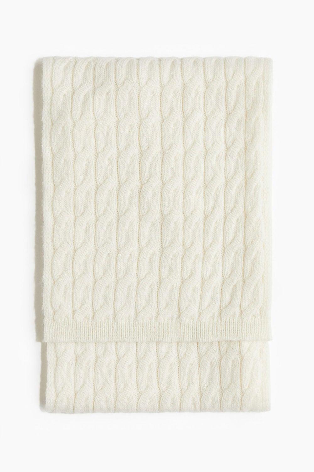 H&M Luxe Cable-Knit Women's Scarf - Timeless Elegance - Image 1