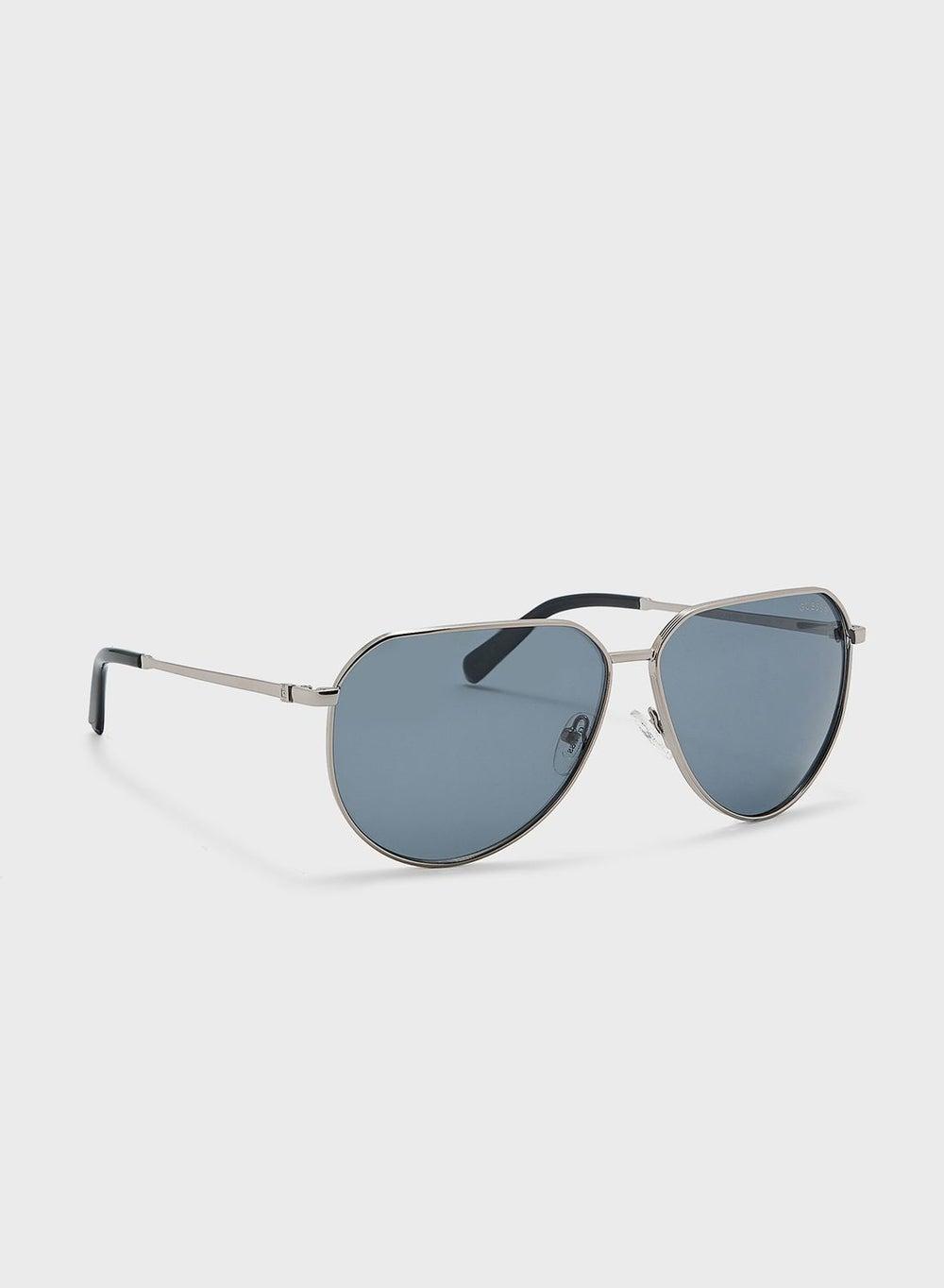 GUESS Women's Gradient Aviator Shades - Timeless Elegance - Image 1