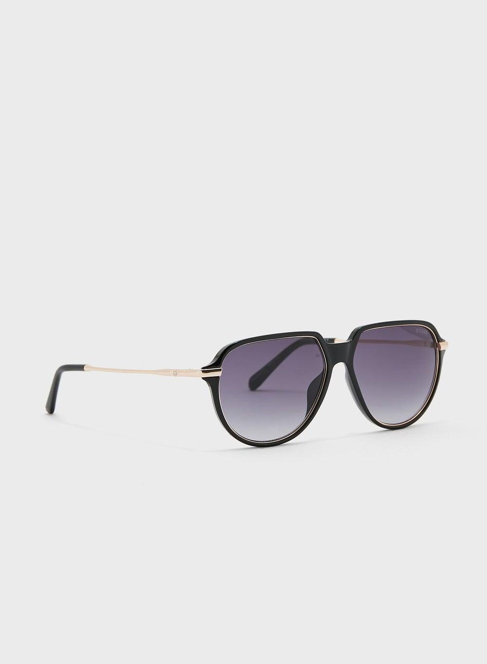 GUESS Women's Chic Injected Shaped Sunglasses - Image 1