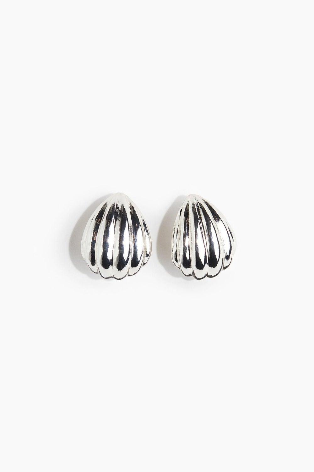 H&M Fluted Hoop Earrings – Timeless Elegance Redefined - Image 1