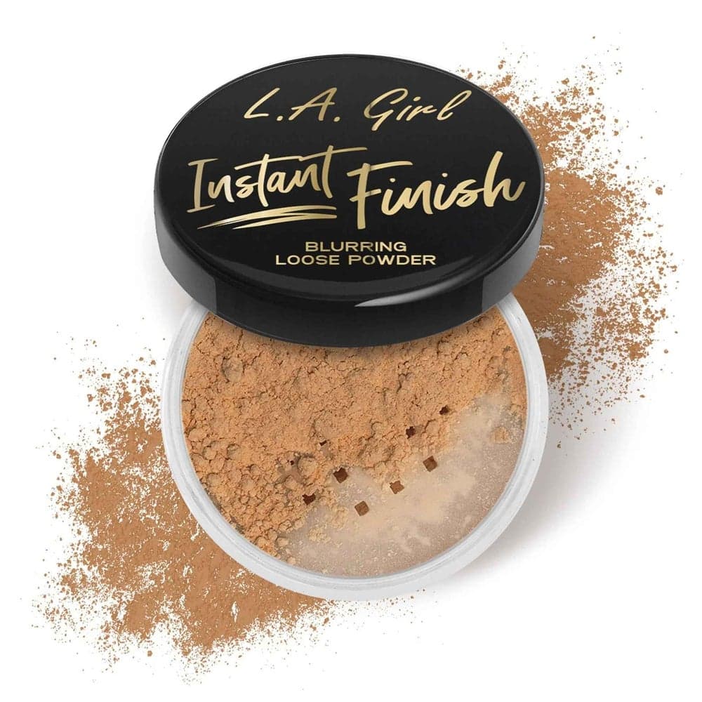 Silky Smooth Blurring Powder - Medium - Image 1