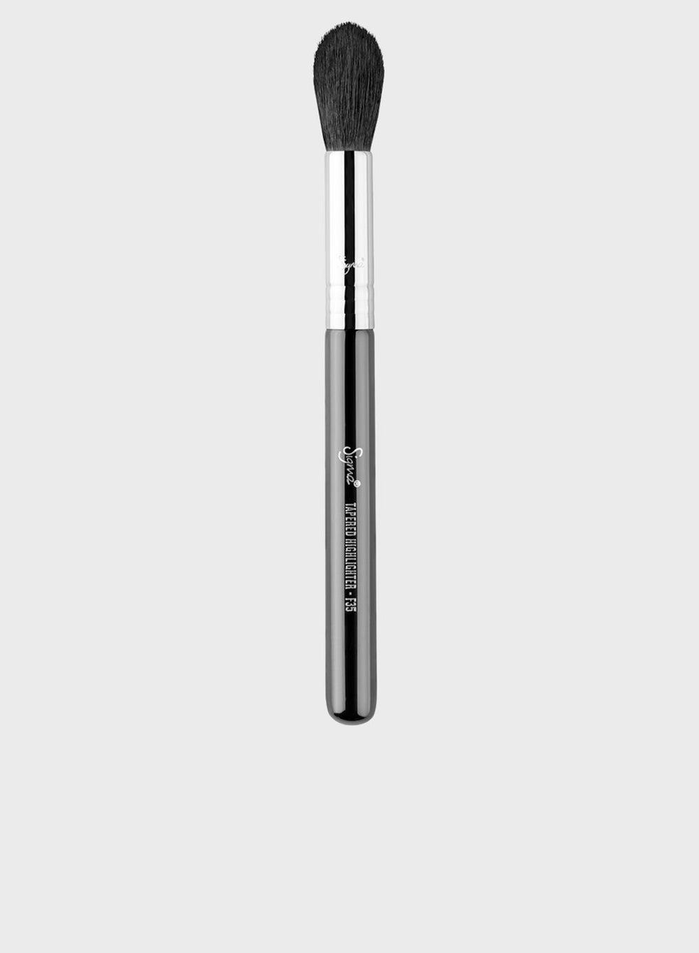 F35 - Precision Glow Tapered Highlighter Brush - Image 1
