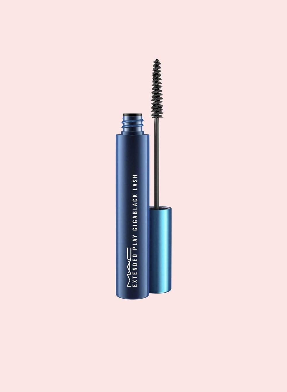 Gigablack Lash Extended Play Lash Mascara - Image 1