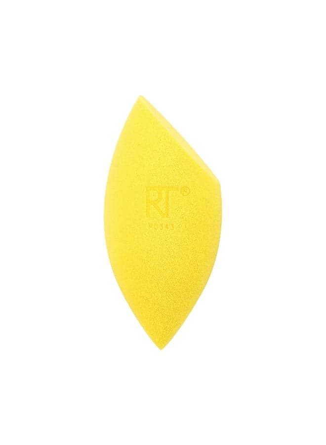 Brightening Under-Eye Concealer Sponge RT - Image 1
