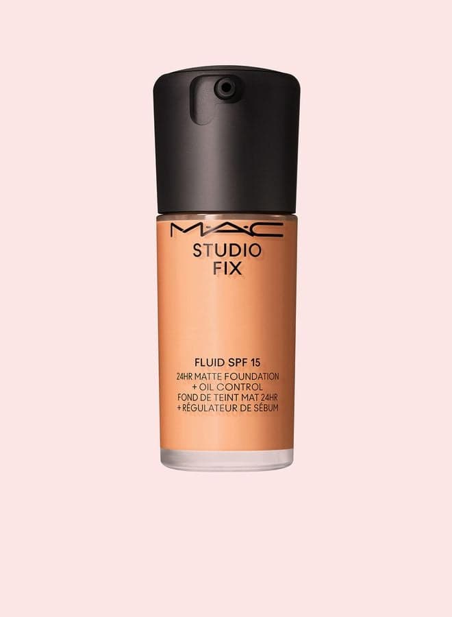 Studio Fix Fluid SPF15 NC25 - 24HR Matte & Hydrating Foundation - Image 1