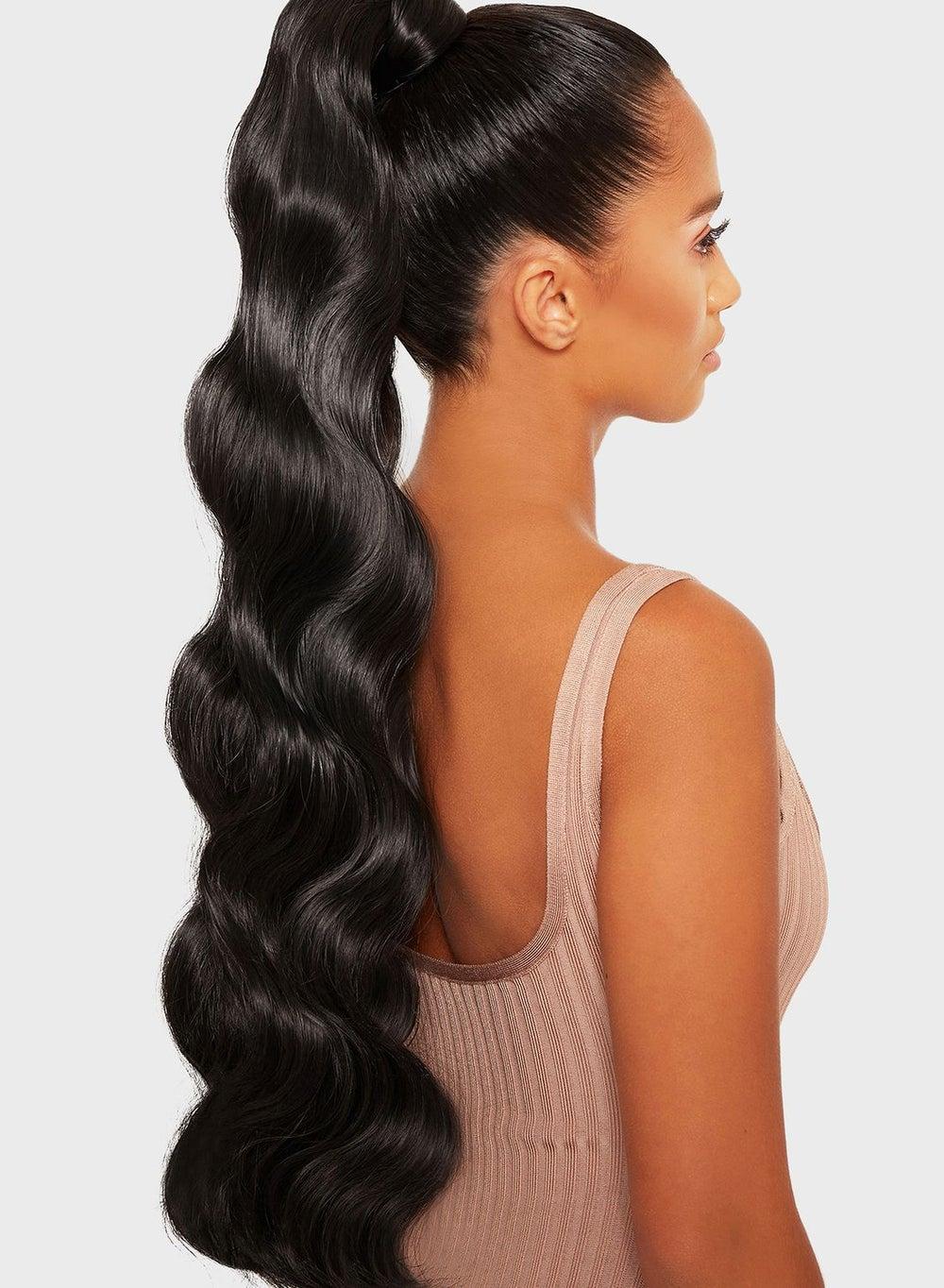 Grande Hollywood Wave 26 Inch Pony in Natural Black - Image 1