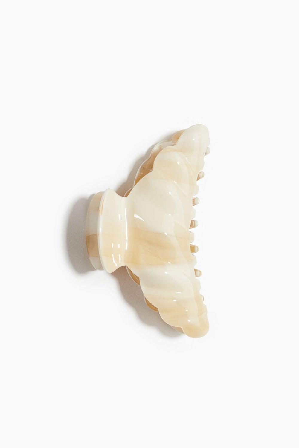 H&M Chic Scalloped Edge Hair Claw - Elegant Hold - Image 1