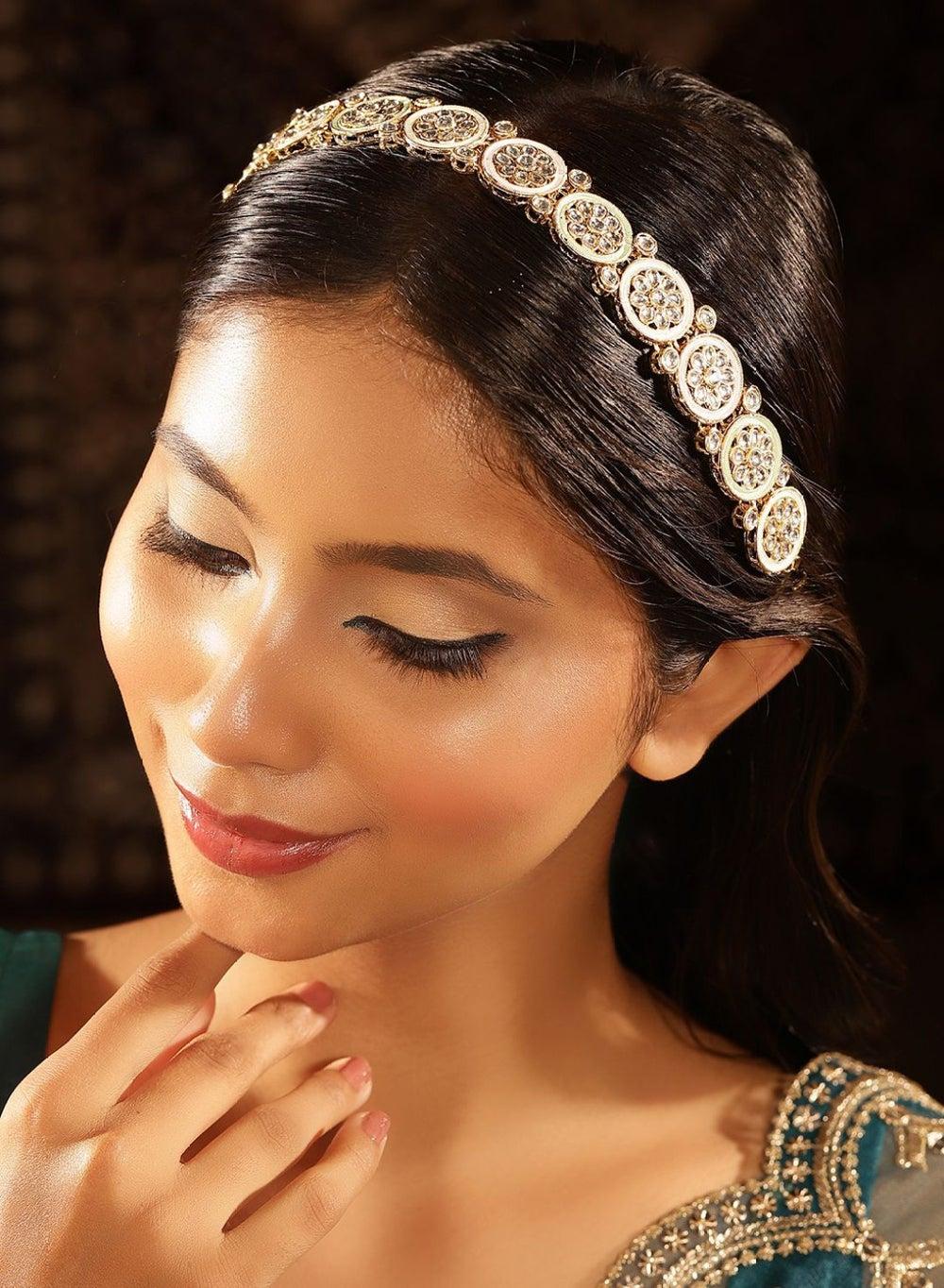 Elegant Kundan-Embellished Matha Patti with Hook Closure - Image 1