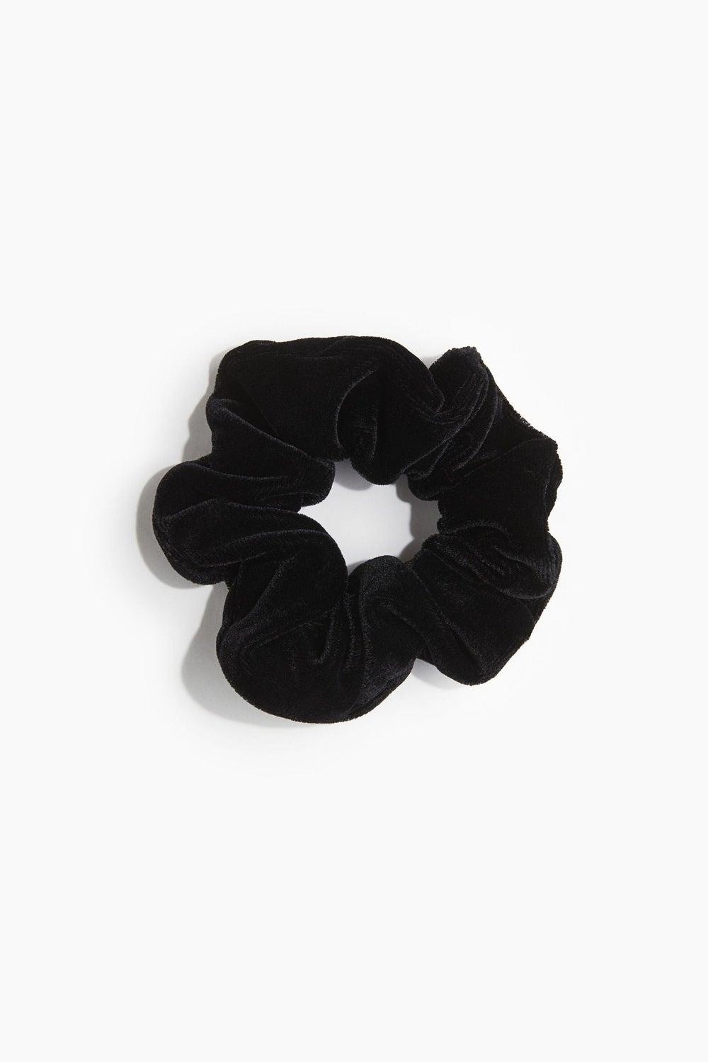 H&M Velour Scrunchie: Elegance Meets Comfort - Image 1