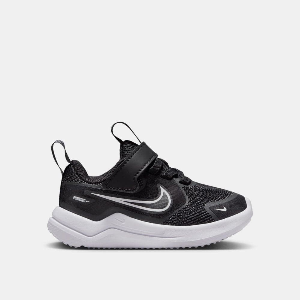 Nike Kids' Cosmic Runner Nkhm4401 Black Shoes - Image 1