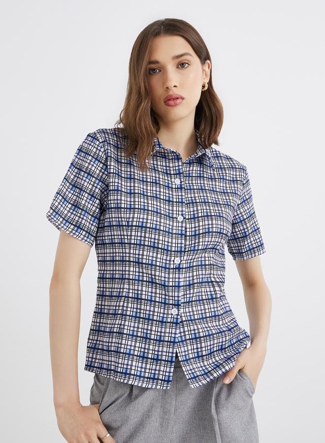 Women’s Plaid Short Sleeve Classic Fit Shirt - Image 1