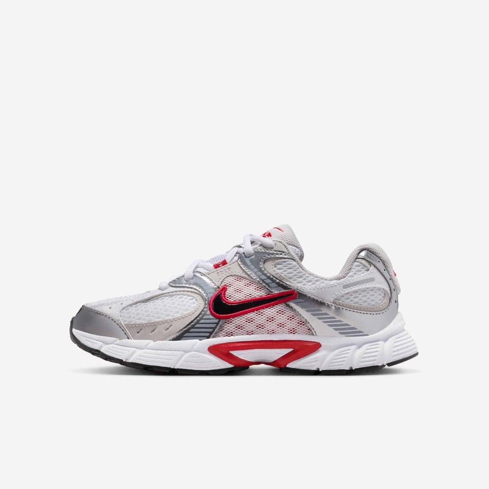 Nike Kids V5 RNR Retro Sports Shoes White - Image 1