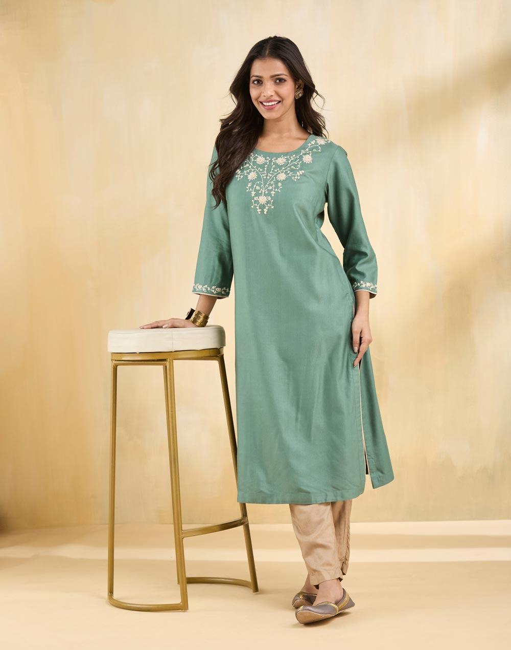 Green Embroidered Viscose Silk Long Kurta - Image 1