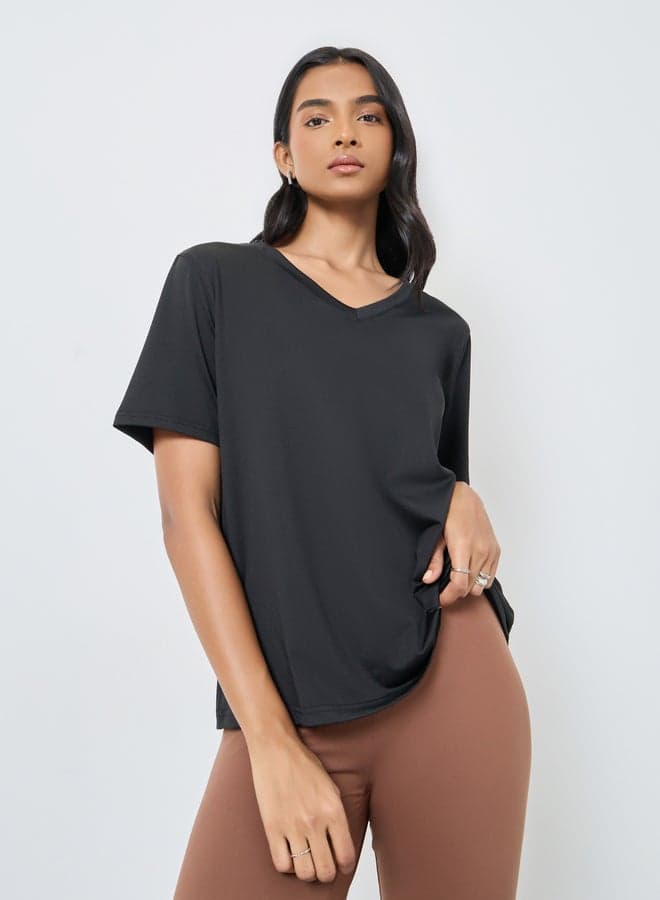 Solid Black V-Neck Regular Fit T-Shirt - Image 1