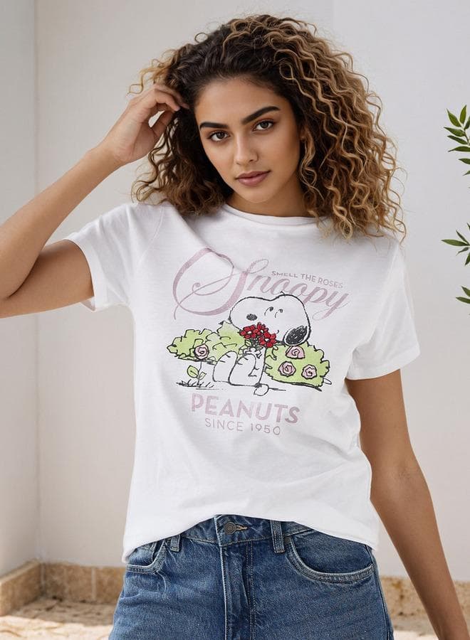 Snoopy Print Crew Neck Cotton Blend T-Shirt - Image 1
