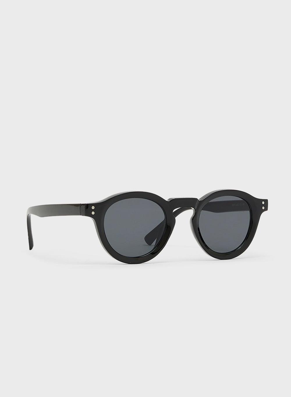 Mi3975 Black Round Frame Casual Sunglasses - Image 1