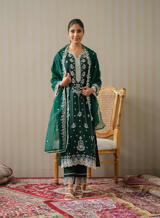 DW Green Embroidered Cotton Kurta Set 7015078413 - Image 1