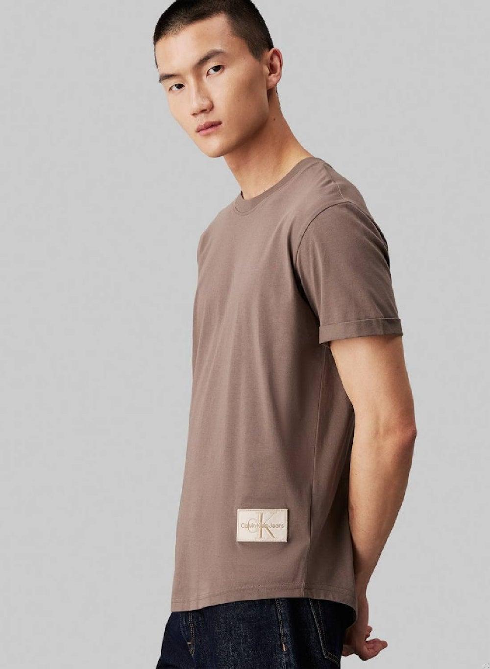 Calvin Klein Cotton Badge Turn-Up Sleeve T-Shirt - Image 1