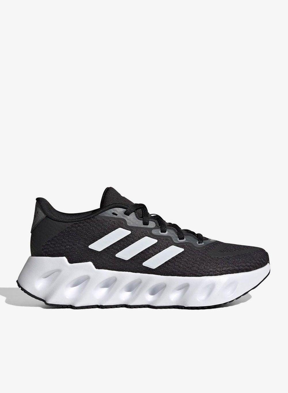 Switch Run Lightweight Mesh Running Shoes Black - Image 1